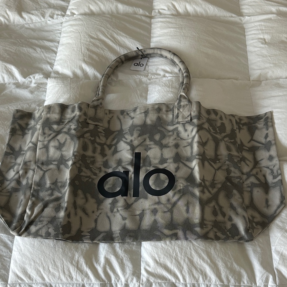 ALO Yoga Black and Gray Women's Tote Bag